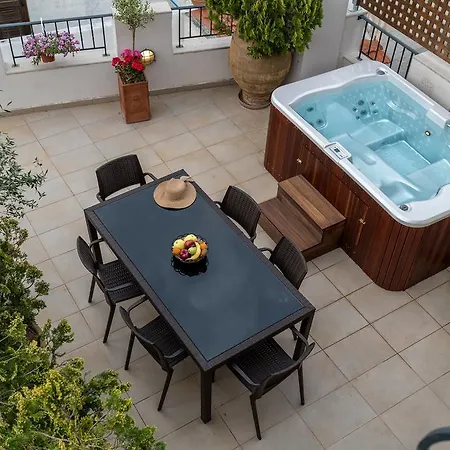 Vila Pinelopi Stonehouse *